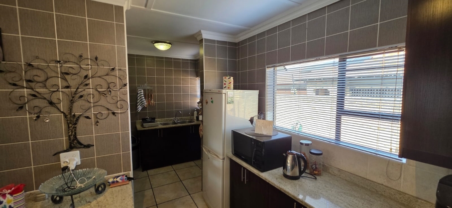 3 Bedroom Property for Sale in Grimbeeck Park North West